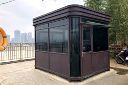 <b>氟碳漆钢结构岗亭一台汉中市滨江路音乐喷泉广场-岗亭定制案例</b>